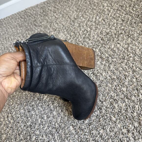 Jeffrey Campbell Rumble Ankle Boots 6 M Black Leather Stacked Block Heels Zip - Picture 5 of 8
